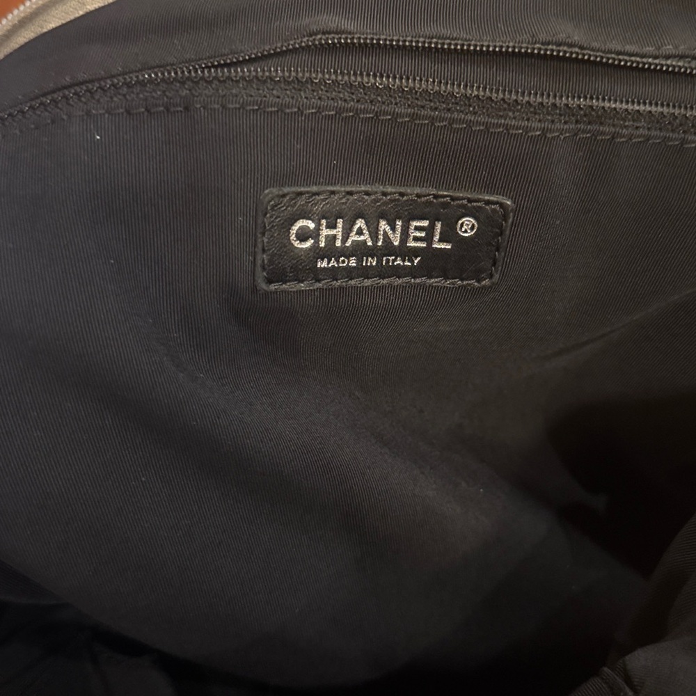 Chanel Metallic Coated Canvas Unlimited Ligne Satchel Bag - Picture 9 of 12